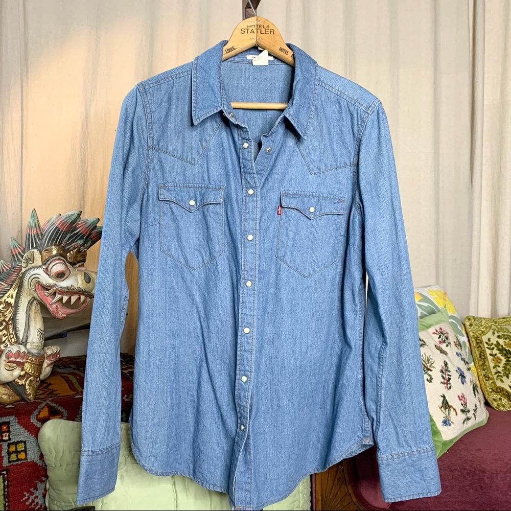 Levi’s Western Denim Shirt - Picture 7 of 7